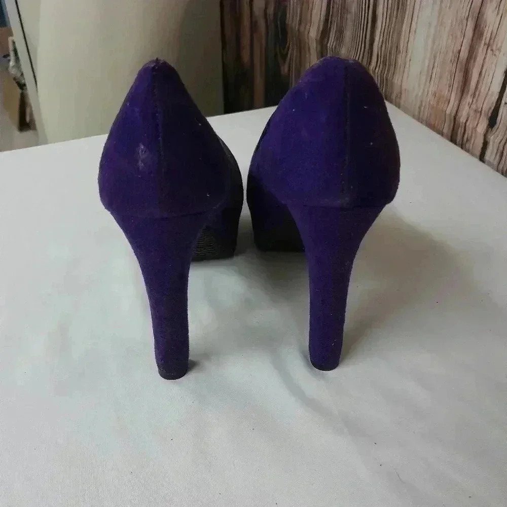 High heels - Picture 4 of 5